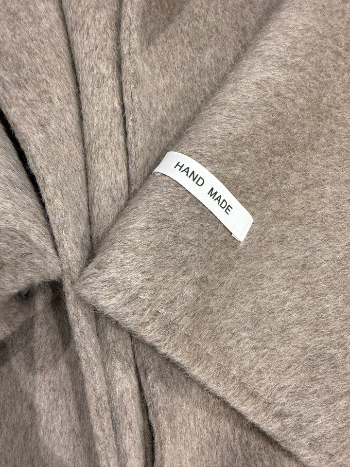 CASHMERE MANTEL - TAUPE