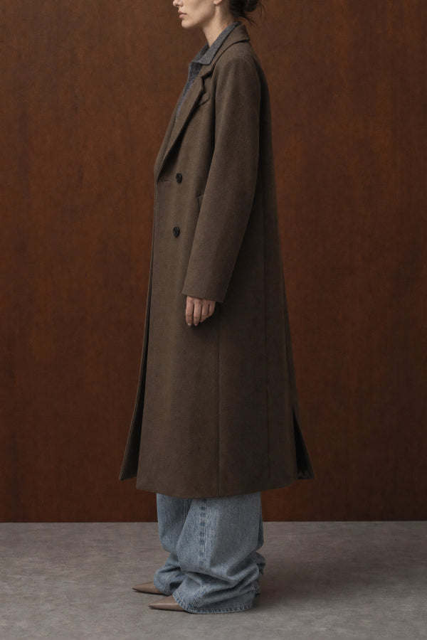 THE SIGNATURE COAT - CHOCOLATE