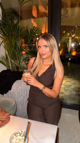 Set Larissa – Hose & Weste in Dunkelbraun