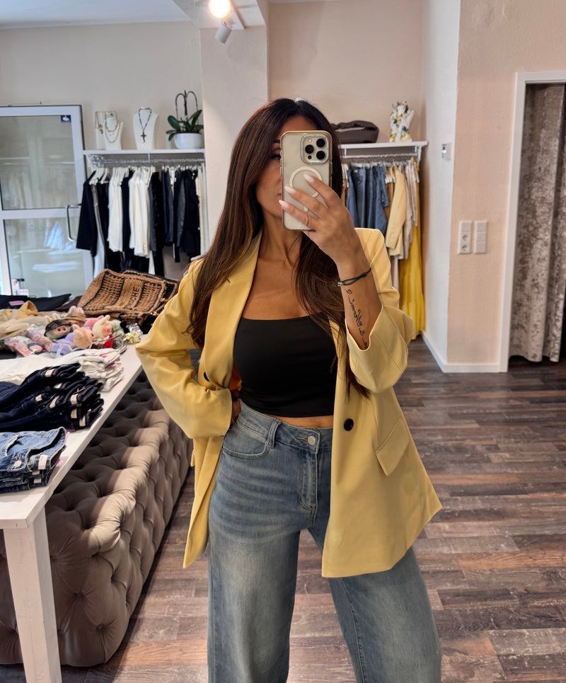 Lucia Blazer