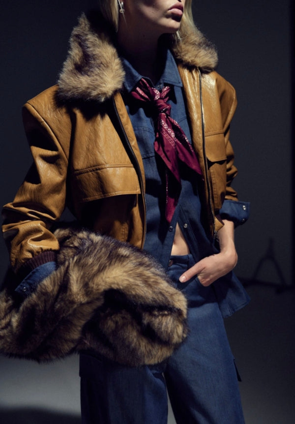 Jacke Kaia – Cropped Lederlook mit Fellkragen