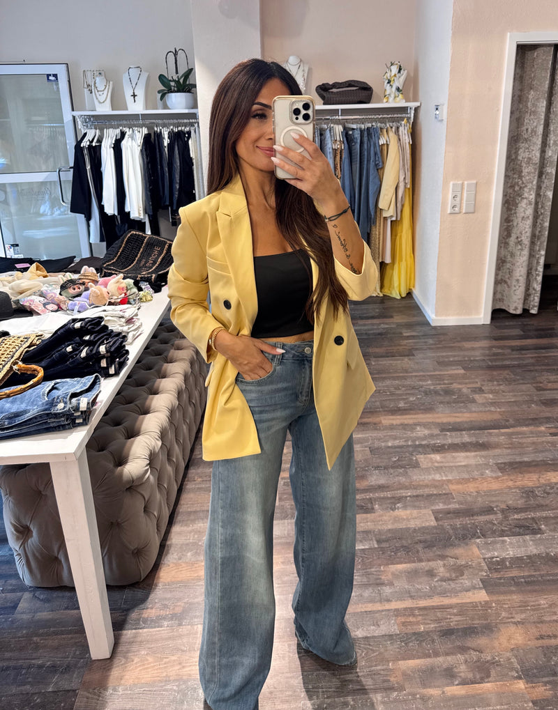 Lucia Blazer