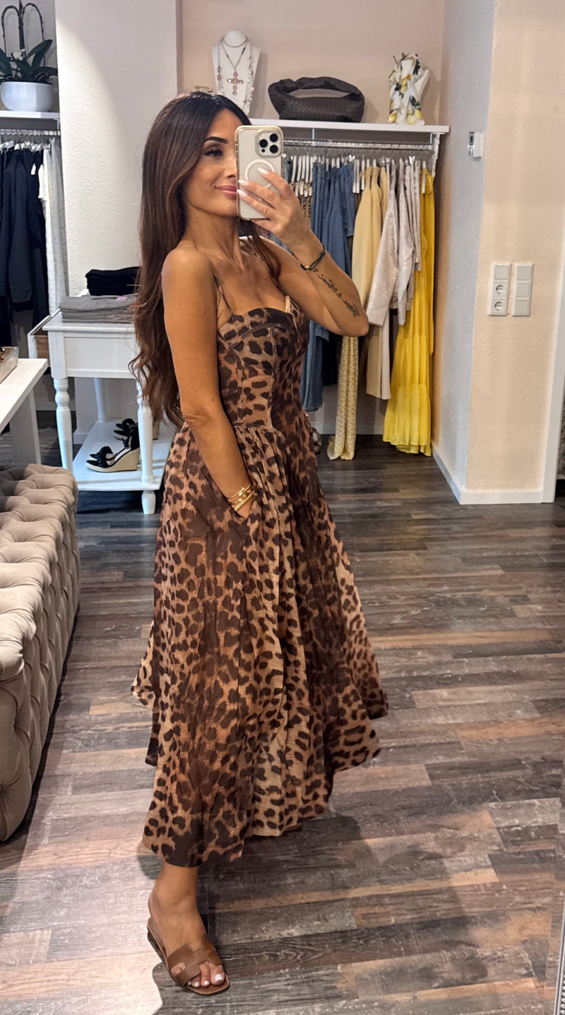 Leo Luxe Midi Dress