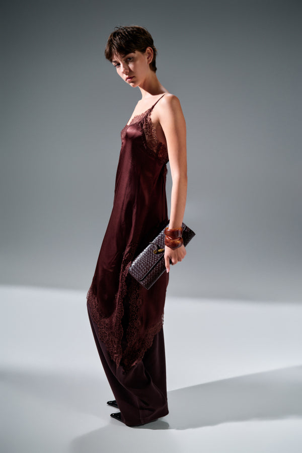 LACE STATEMENT DRESS - BORDEAUX