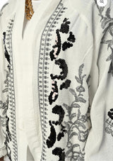 Kimono Monochrome Grace