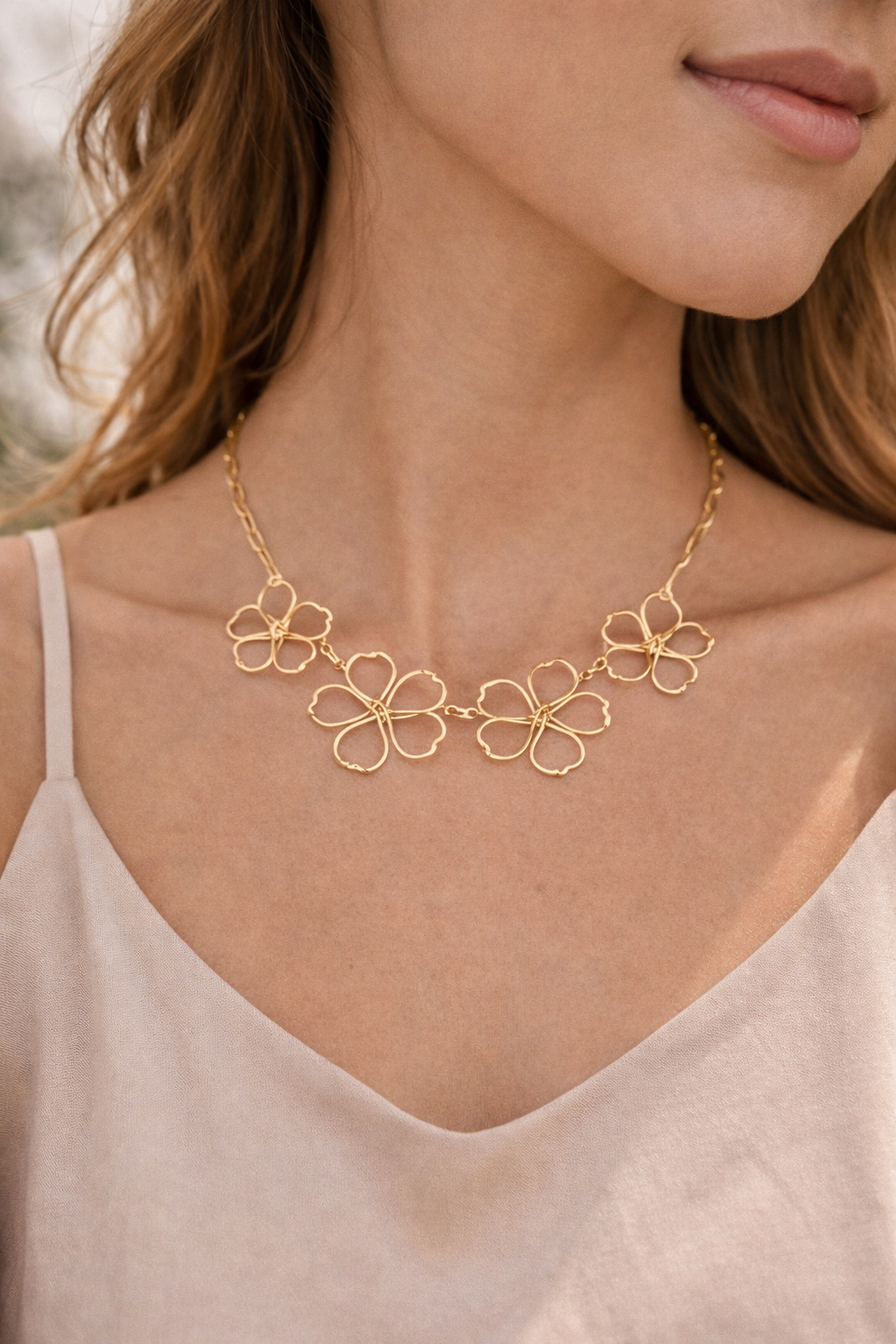 FIORÉLA NECKLACE