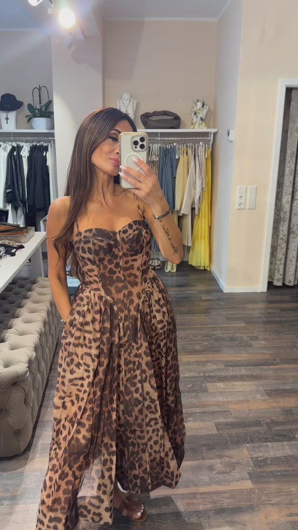 Leo Luxe Midi Dress