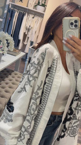Kimono Monochrome Grace
