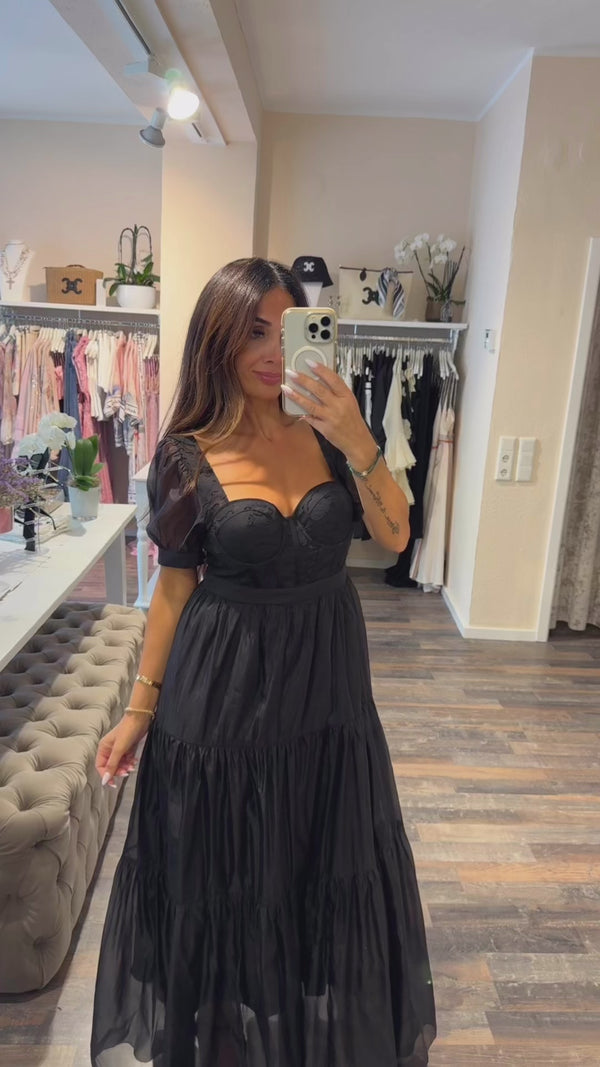 Noir Belle Robe